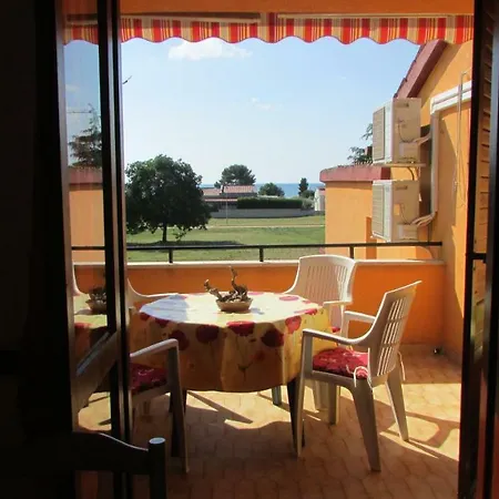 Apartmani Petunia Fažana Exteriör bild